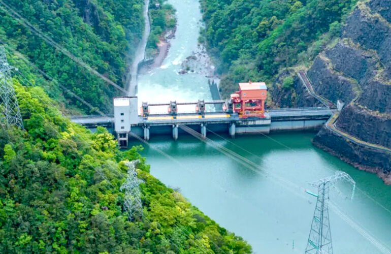 Hidroeléctricas en la era del cambio climático